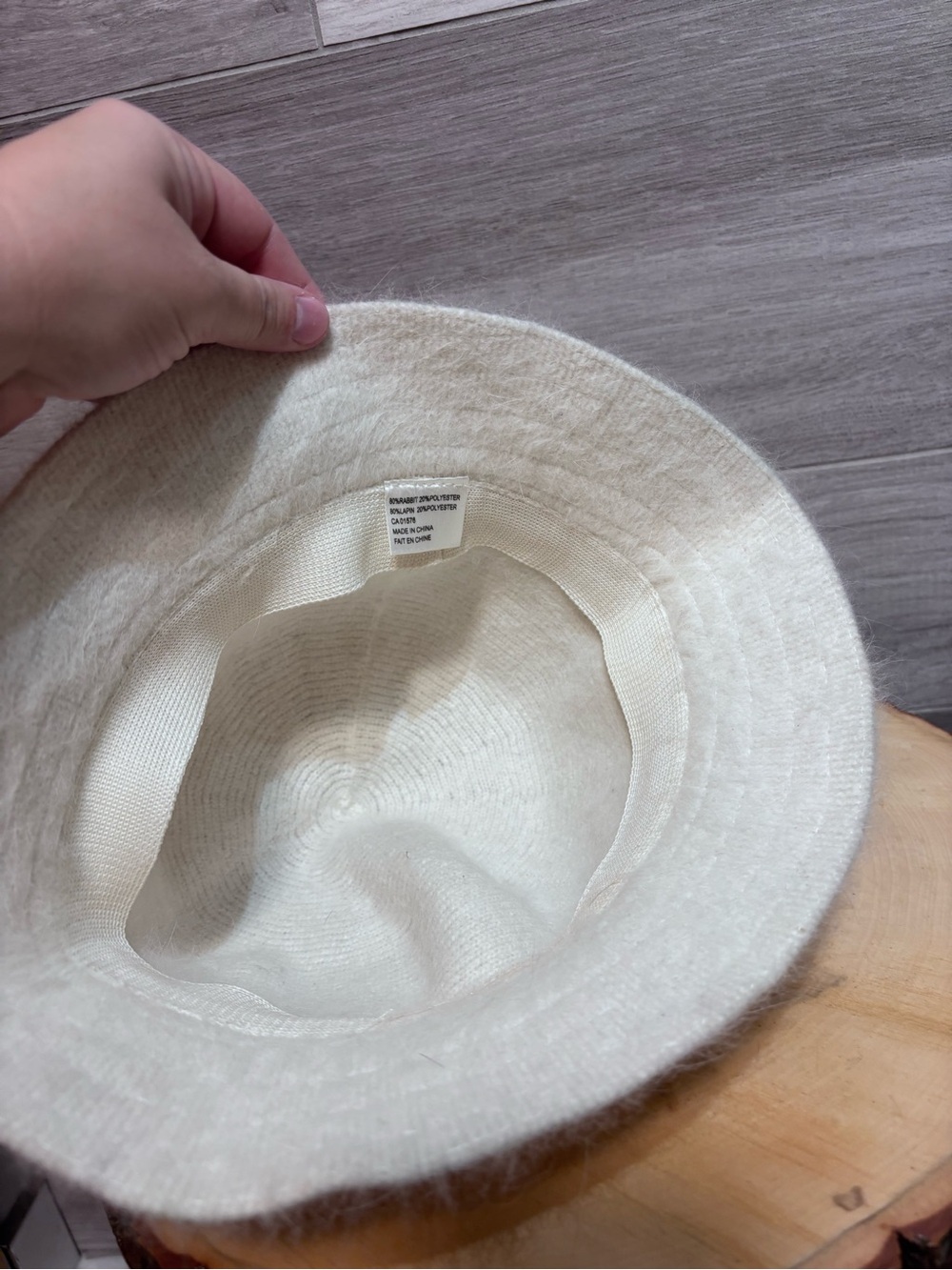 Lovely white Rabbit Fur bucket hat - Picture 3 of 6